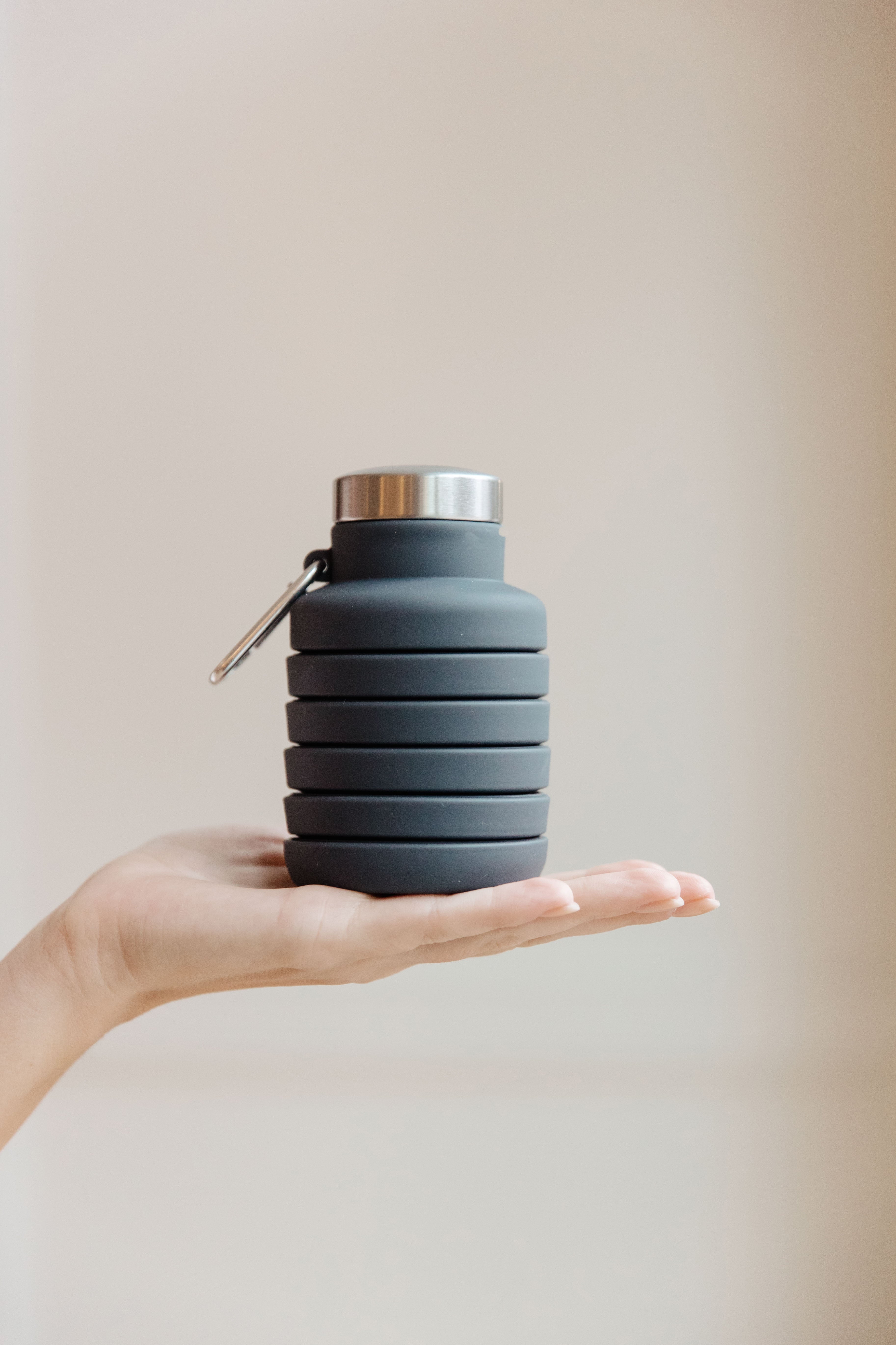 Collapsing Silicon Water Bottle in Black